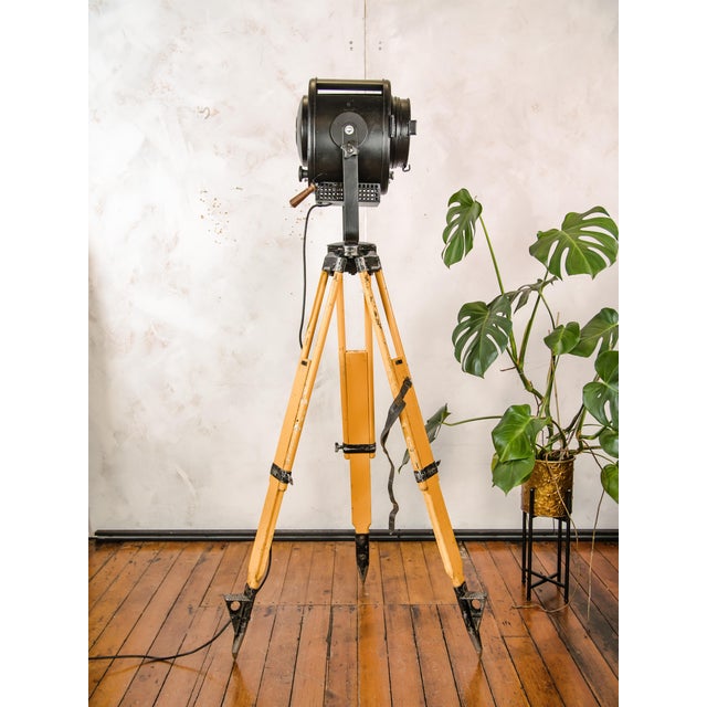 Black Theater Spotlight on Surveying Tripod Floor Lamp from A.E. Cremer, 1950s For Sale - Image 4 of 18