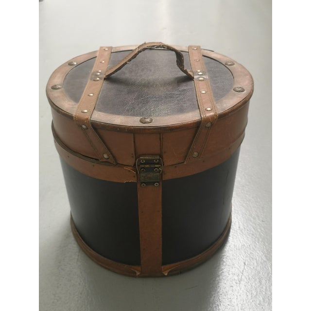 Vintage Round Wooden Hatbox, 1950s For Sale - Image 13 of 13