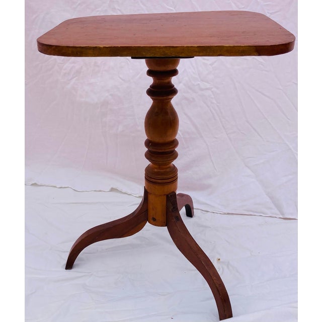 1900 - 1909 1900s American Antique Maple Wood Candle Stand Tripod Table Rounded Slight Rectangle For Sale - Image 5 of 11
