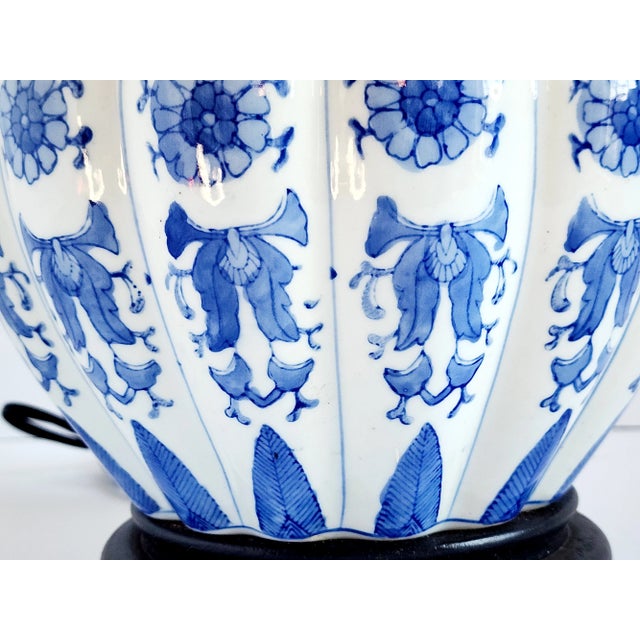 Vintage Chinese Pumpkin Form Table Lamp For Sale - Image 9 of 12