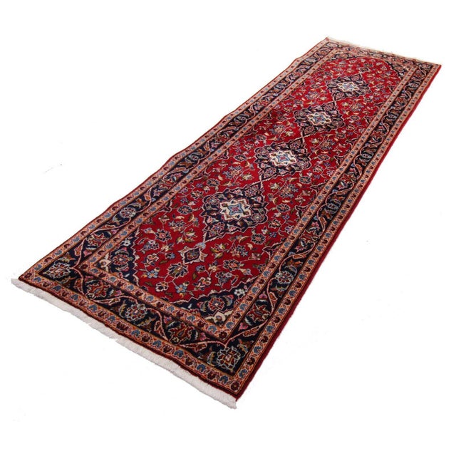 Original Keshan rug | Size: 295 x 100 cm | Material: 100% wool, 100% cotton | Pattern: Oriental with floral motif |...