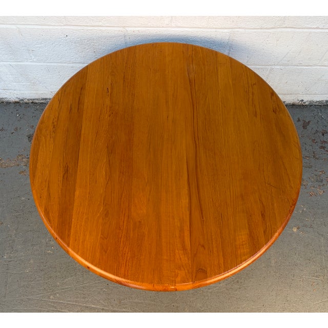 Mid 20th Century Mid-Century Modern Round Teak Coffee Table With Sculptural Pedestal Base For Sale - Image 5 of 11