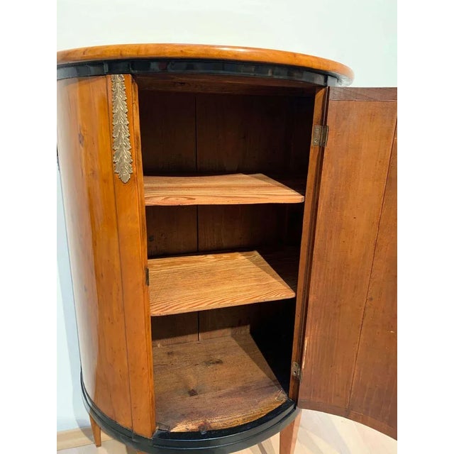 Biedermeier Demilune Half Cabinet in Cherrywood and Brass, France, 1810s For Sale - Image 16 of 18