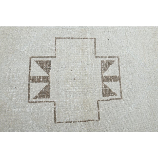 1970s Vintage Handmade Wool Cotton Turkish Beige Runner Rug For Sale - Image 11 of 11