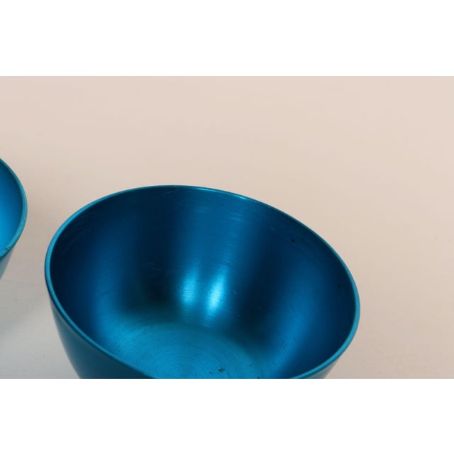 Metal Pair of Mid-Century Modern Turquoise Anodized Aluminum Sherbets / Bowls For Sale - Image 7 of 9