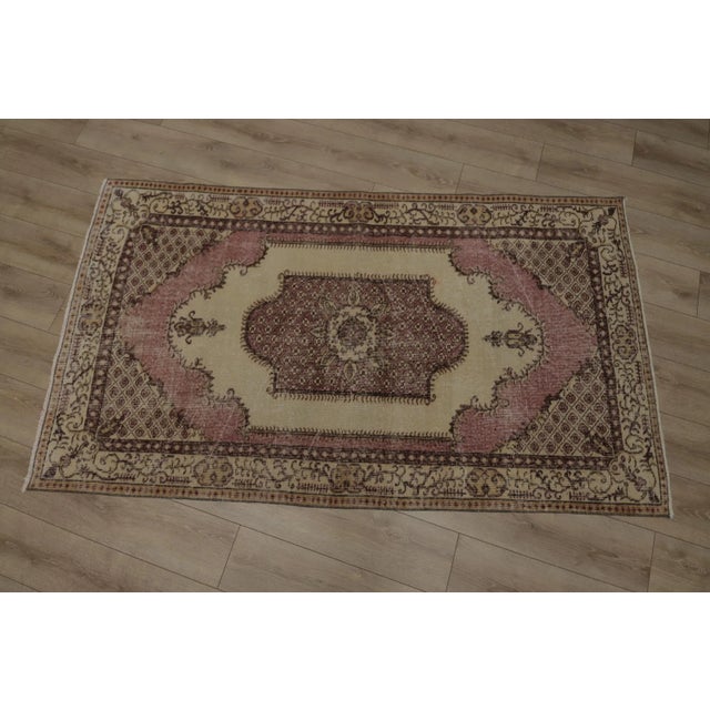 1970s Turkish Floral Desing Oushak Accent Rug For Sale - Image 13 of 13
