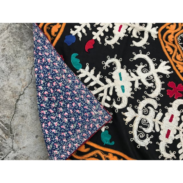 1980s Vintage Black & White Suzani Fabric For Sale - Image 5 of 6