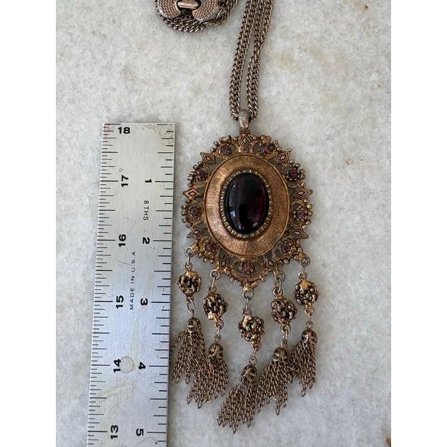 Vintage Mid-Century Modern BoHo Pendant Necklace For Sale In New York - Image 6 of 6