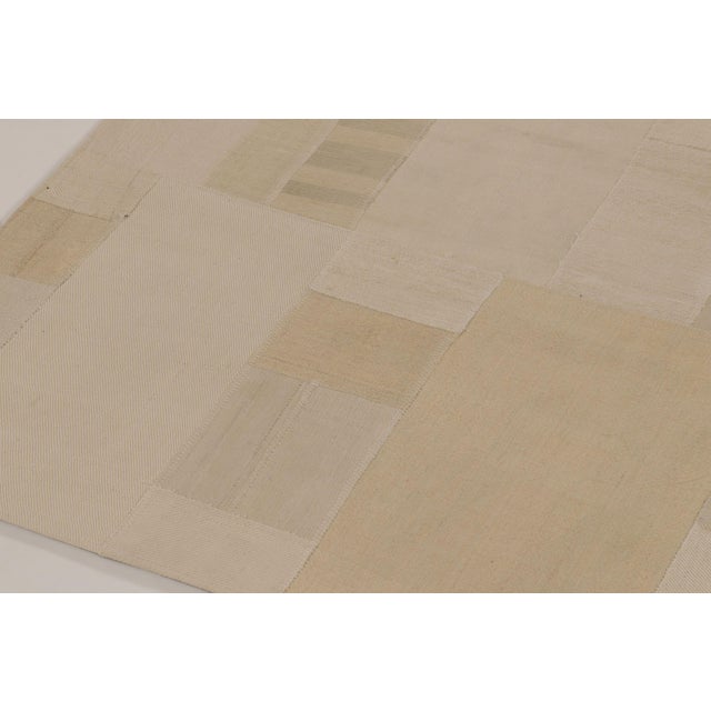 1950s Vintage Turkish Patchwork Rug With Neutral Design in Beige & Gold - Rug & Kilim For Sale - Image 5 of 10