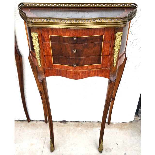 French Louis XV Bedside Tables Nightstands a Pair For Sale - Image 4 of 15