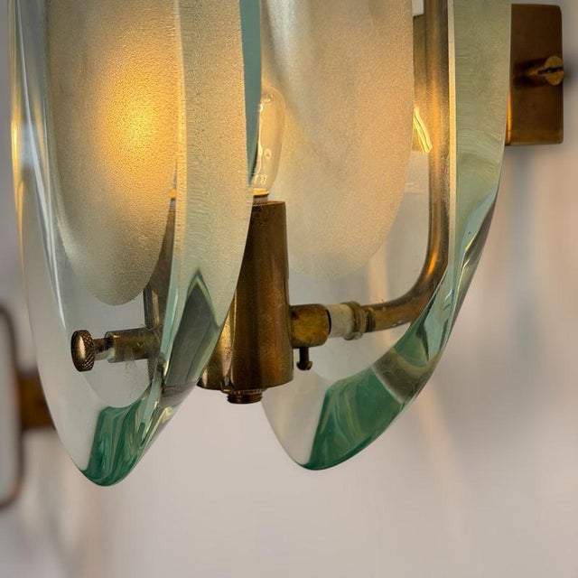 Model 2093 Wall Lights in Brass by Max Ingrand for Fontana Arte, 1960s, Set of 2 For Sale - Image 13 of 18
