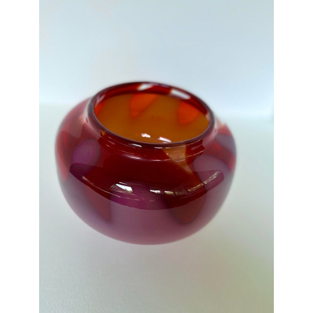 1980s Hand-Blown Ruby Ombre Glass Vase For Sale In San Francisco - Image 6 of 9