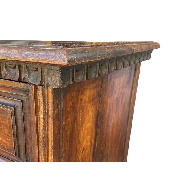 Antique Canterano Commode in Walnut, 1600s For Sale - Image 6 of 12