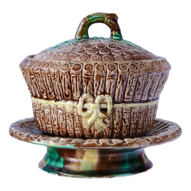 Late 19th Century Rare English Majolica Footed Tureen For Sale