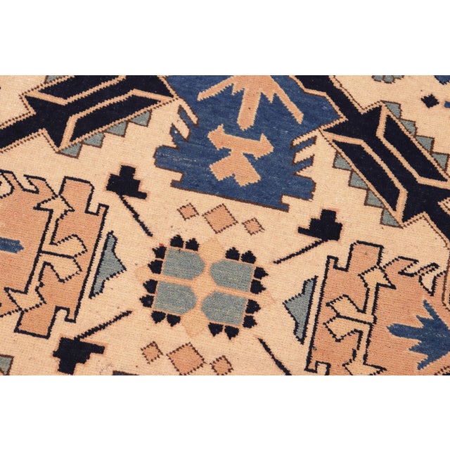 1980s Bohemian Kargahi 1980's Beige/Blue Wool Rug - 5'6'' X 9'2'' For Sale - Image 5 of 10