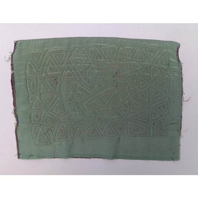 Mola Fabric by Cuna Indians from San Blas Island, Panama, 1970s, in Very Good conditions. Designed 1970 to 1979