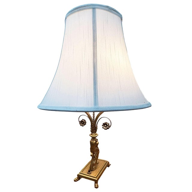 1930s 1930 Hollywood Regency Cast Bronze Scrolling Griffin Table Lamp W/ Lamp Shade For Sale - Image 5 of 11