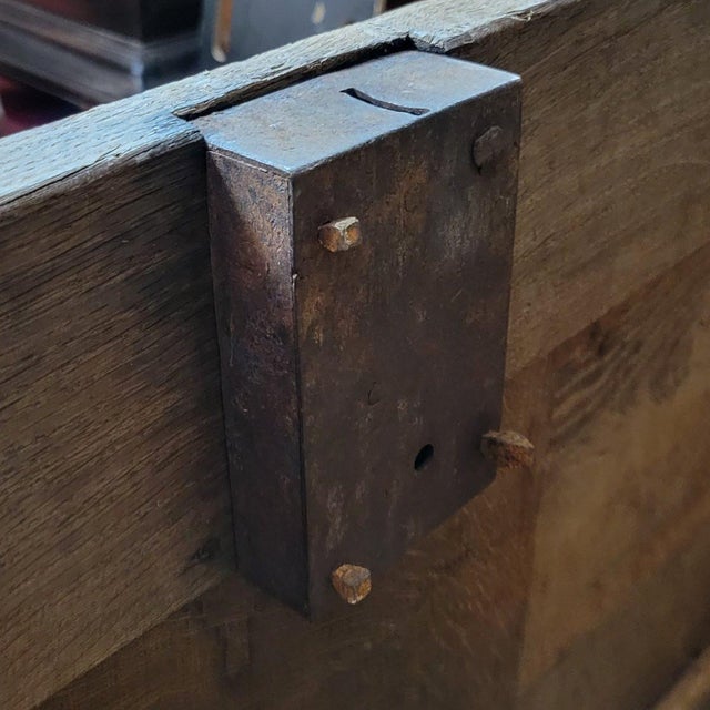 Large Louis XIV Chest in Oak For Sale - Image 5 of 8