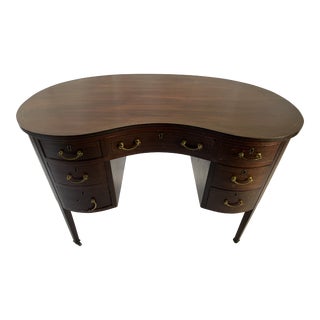 Early 20th Century Mahogany Kidney-Shaped Desk in George III Style For Sale