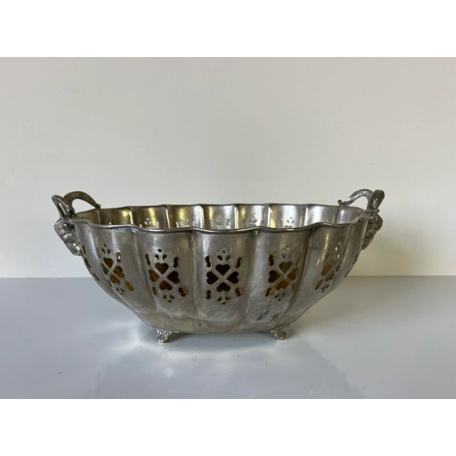 For your consideration we are presenting for sale this fantastic Vintage Silver Plated reticulated fruit bowl with ram's...