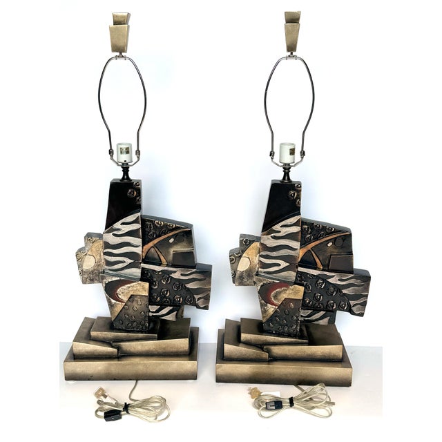 Pair of Modern Surrealistic Sculptural Lamps by Leeazanne for Lam Lee Group For Sale - Image 4 of 6