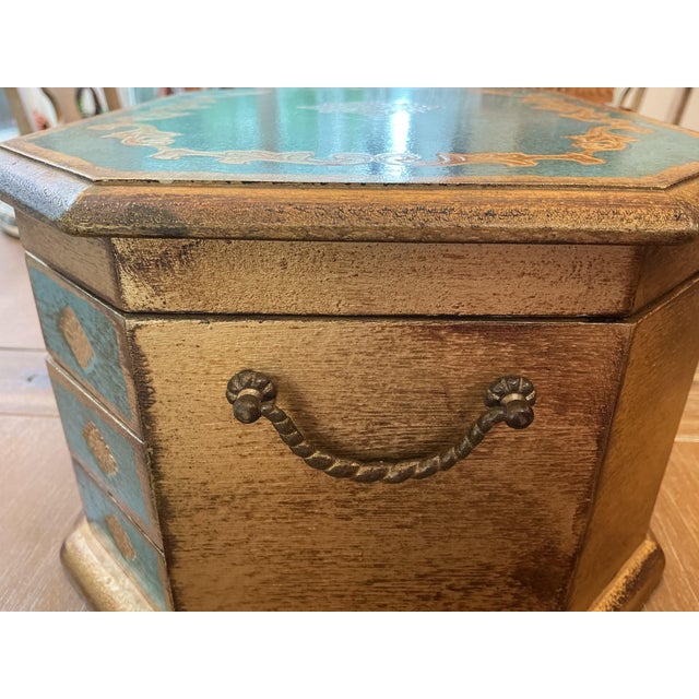 Wood Mid 20th Century Italian Florentine Style Teal & Gold Gilt Jewelry Chest - Made in Japan For Sale - Image 7 of 8