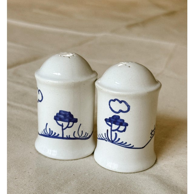 Vintage Portuguese Folk Salt and Pepper Shakers, 1960s, Set of 2 For Sale - Image 4 of 4