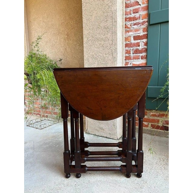 Petite Antique English Drop Leaf Side Sofa Table Mahogany Georgian Gateleg c1800. Direct from England, a fine antique...