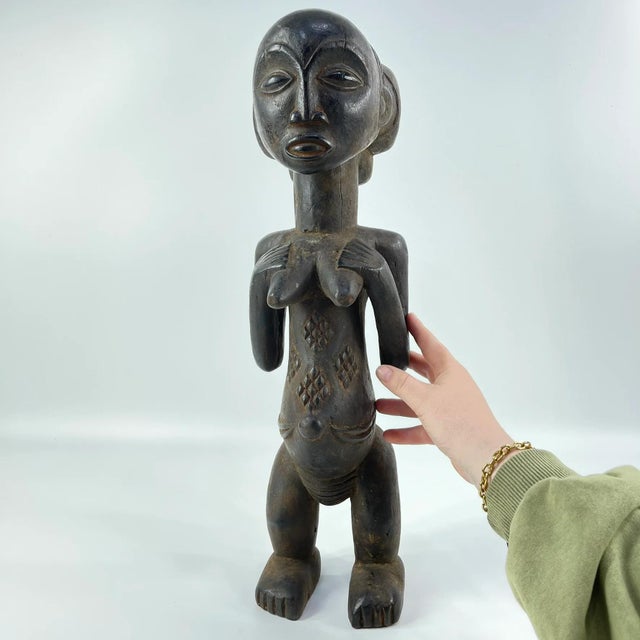Wood Early 20th Century Luba Female Figure For Sale - Image 7 of 7