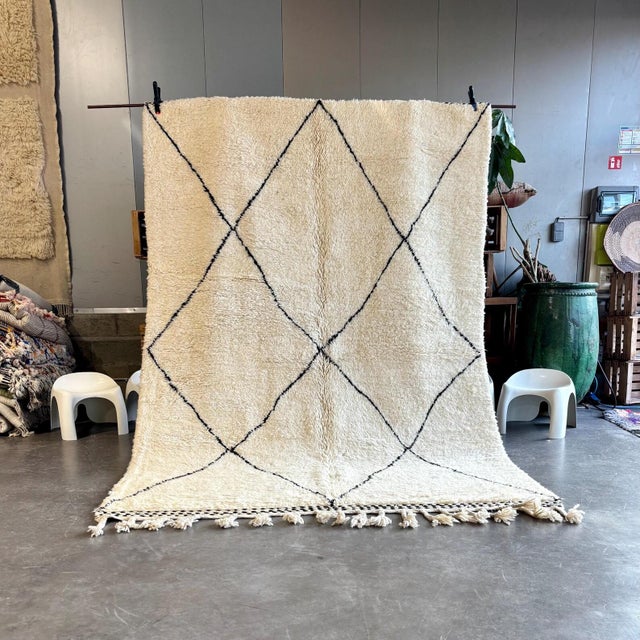 Mid-Century Modern White Authentic Wool Carpet For Sale - Image 3 of 13