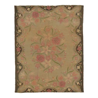Antique 20th Century Hooked Floral Rug With Colorful Bouquet Design - Rug & Kilim For Sale