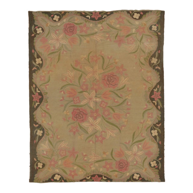Antique 20th Century Hooked Floral Rug With Colorful Bouquet Design - Rug & Kilim For Sale