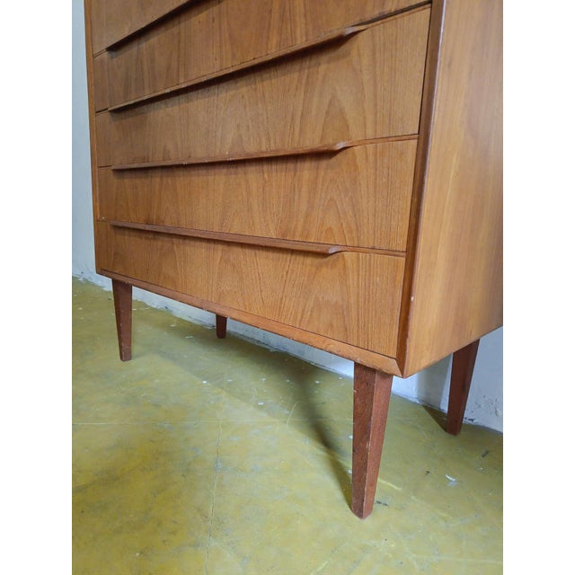 Mid-Century Modern Vintage Danish Teak Chest of Drawers, 1950s For Sale - Image 3 of 9