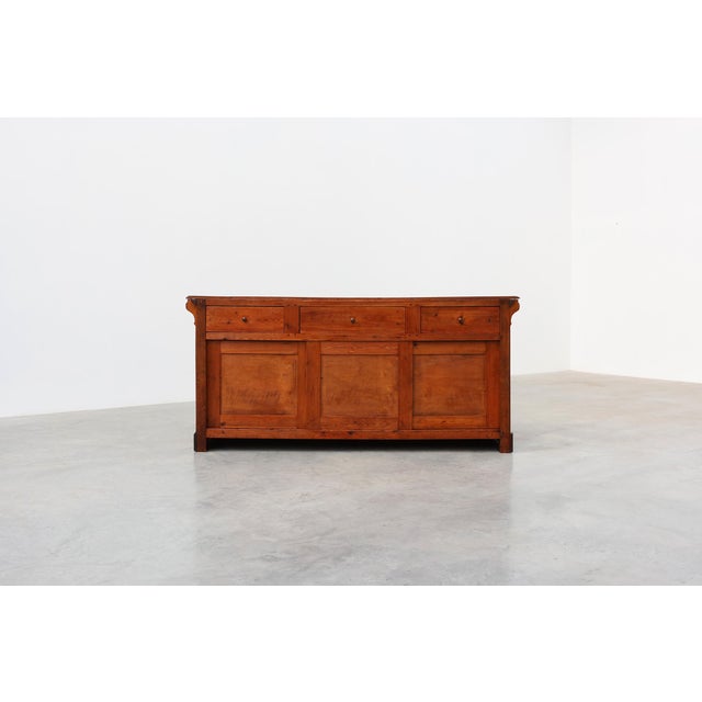 Large Mid-19th Century French Oak Bar Counter For Sale - Image 6 of 18