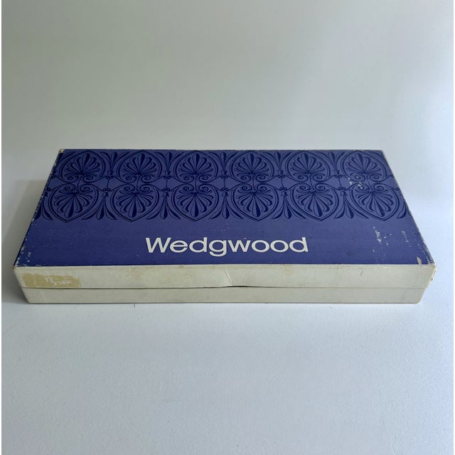 Wedgwood State Series Jasperware Set, 1976 For Sale - Image 15 of 18