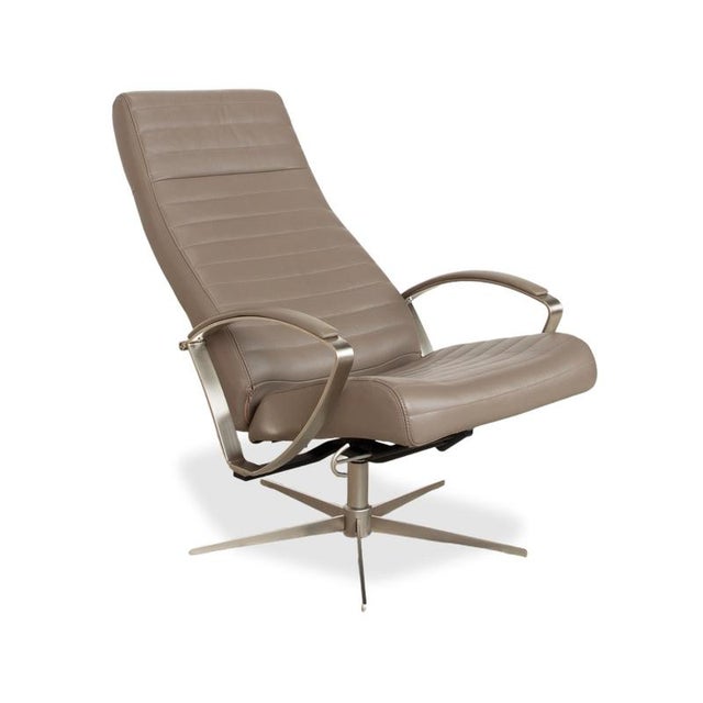 Wing Armchair in Leather from BoConcept For Sale - Image 4 of 16