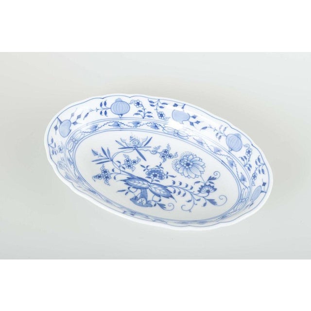 Oval Porcelain Bowl with Blue Onion Pattern from Meissen For Sale - Image 3 of 5