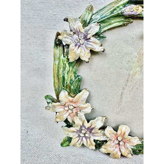 Vintage Style Butterfly Picture Frame For Sale - Image 4 of 6