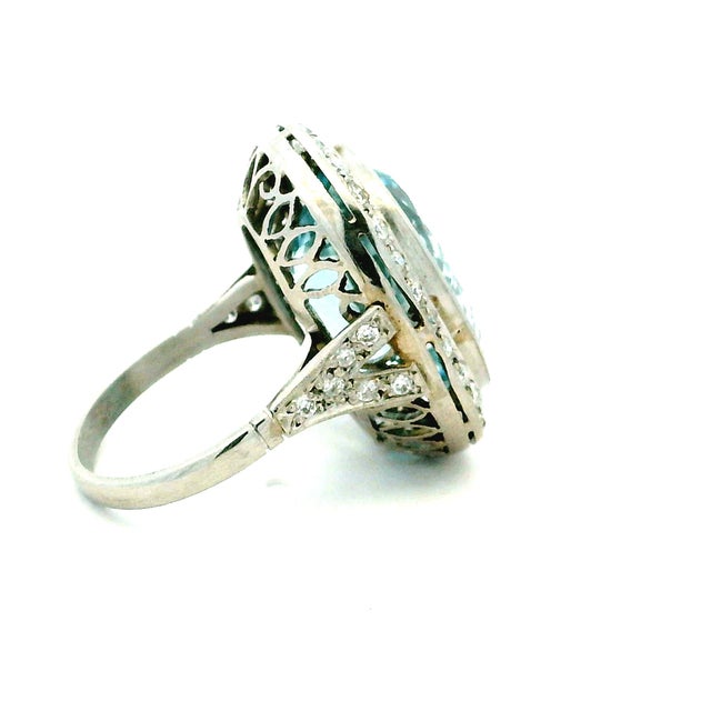 Art Deco 1920s Art Deco Platinum Aquamarine & Diamond Cocktail Ring, Size 6.25 For Sale - Image 3 of 13