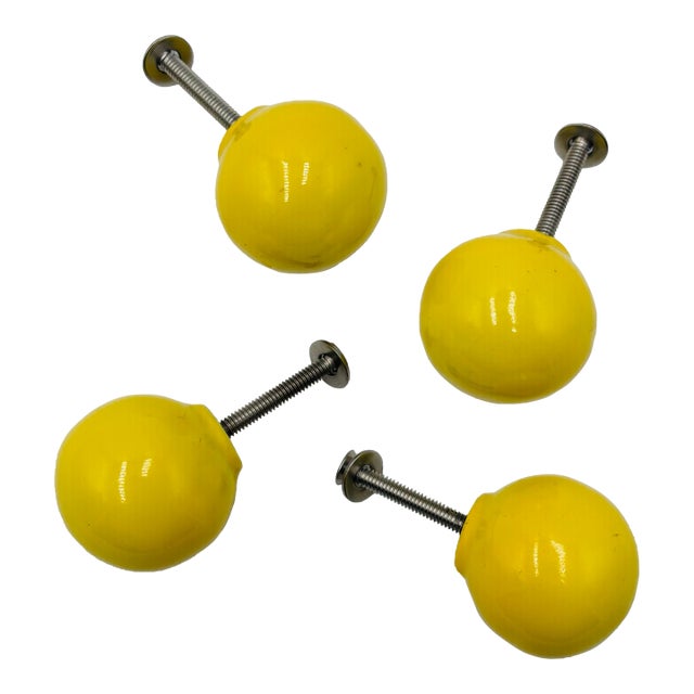 Vintage Mid Century Modern Ceramic Retro Canary Yellow Knob Hardware Set - Set of 4 For Sale