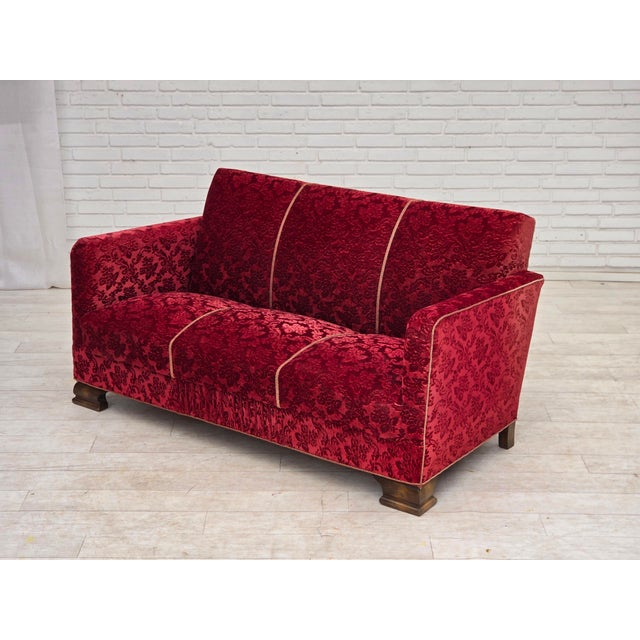 Danish Three-Seater Sofa in Furniture Velour and Oak Wood, 1950s For Sale - Image 18 of 18