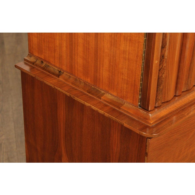 Young Manufacturing Mid Century Modern Walnut Gentleman's Chest For Sale - Image 12 of 18