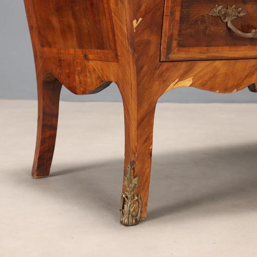 Wood Louis XV Style Chest of Drawers in Walnut For Sale - Image 7 of 11