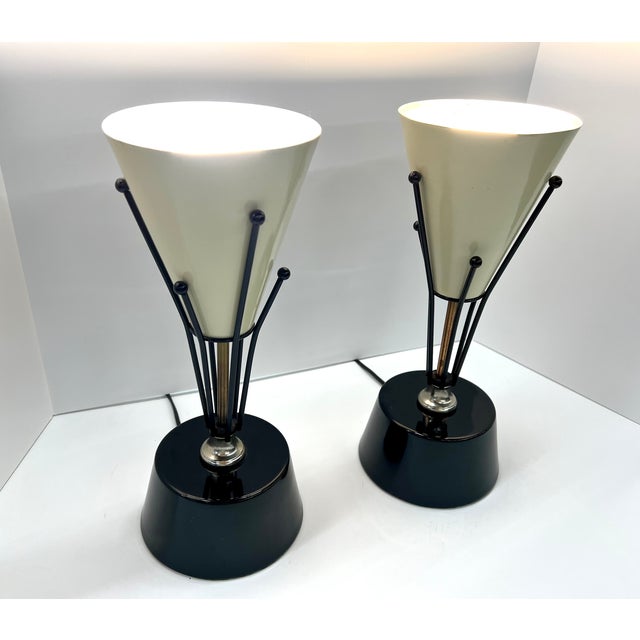 Mid-Century Modern 1950s Pair of Vintage Mid-Century Modern Atomic Torchiere Table Lamps – Black & Brass – Cream Cone Shades For Sale - Image 3 of 11