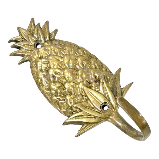 Vintage Brass Pineapple Wall Hook – Hollywood Regency Tropical Decor, Palm Beach Coastal Wall Accent For Sale