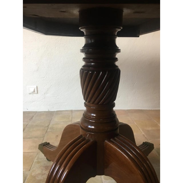 Wood 19th Century English Mahogany Double Pedestal Extending Dining Table For Sale - Image 7 of 11