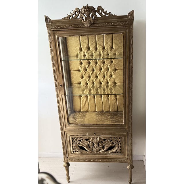 Gold Mid-Century Baroque Carved Wooden Display Cabinet with Tufted Interior, 1980s For Sale - Image 8 of 16
