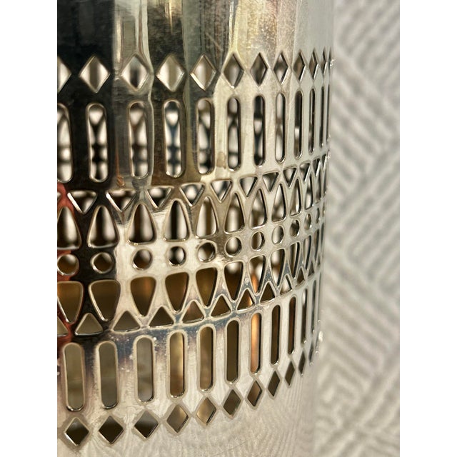 Mid 20th Century Sheffield Silver Co. Art Deco Pierced Silver Plate Wine Bottle Holder For Sale In New Orleans - Image 6 of 10