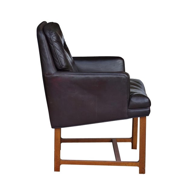Mid-Century Modern Brown Leather Dunbar Lounge Chairs - A Pair For Sale - Image 3 of 4