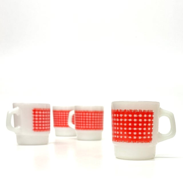 Mid-Century Modern Vintage Anchor Hocking "Fire King" White Glass Mugs With Red Checkered Cloth Motif - Set of 4 For Sale - Image 3 of 6